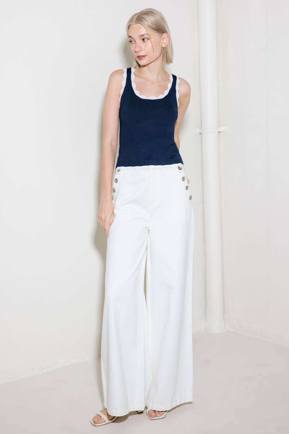 REGATA DE MALHA AZUL MARINHO CONEXÃO PROFUNDA