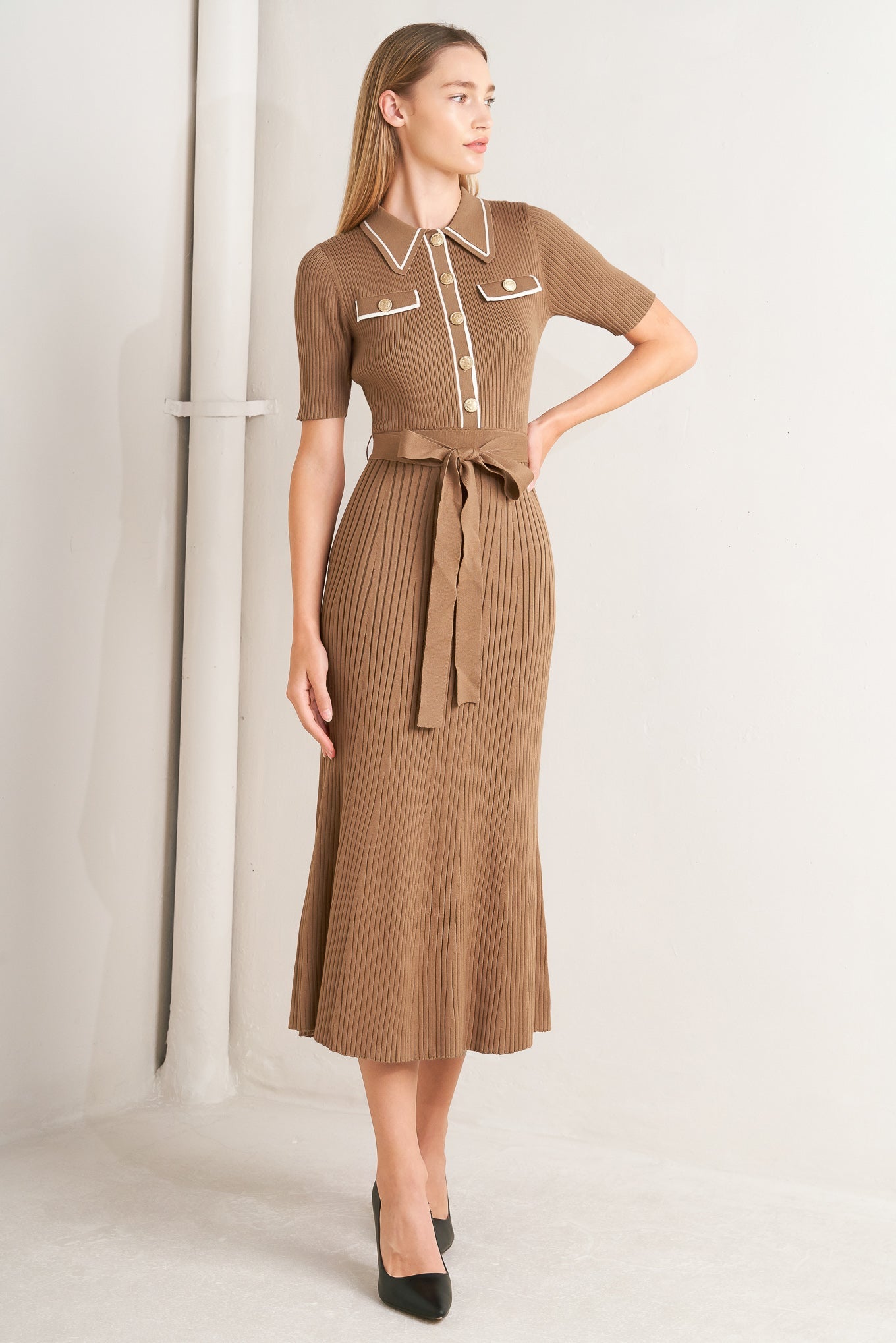 VESTIDO MIDI DE PUNTO DE SUÉTER DE ESTILO PARISINO