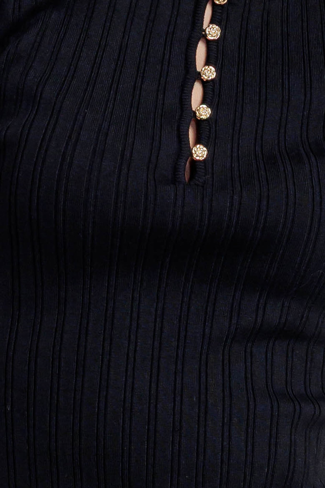 BLUSA DE TRICÔ MODERNA COM CACHOS