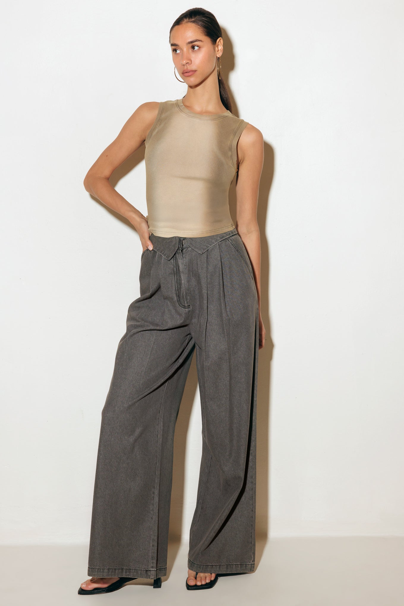 NO ONE PRETTIER KNIT TANK TOP - MaraFormigone