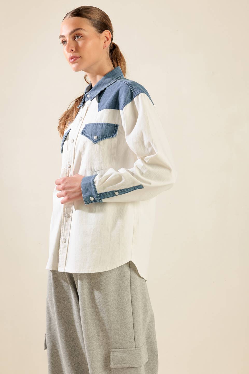 CAMISA DE TEJIDO Y MEZCLILLA "SIGUE ADELANTE"