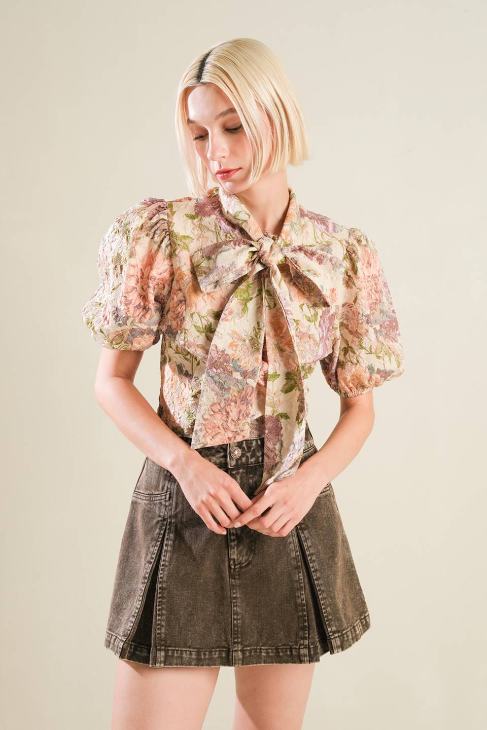 SLEEK SIMPLICITY WOVEN TOP - MaraFormigone