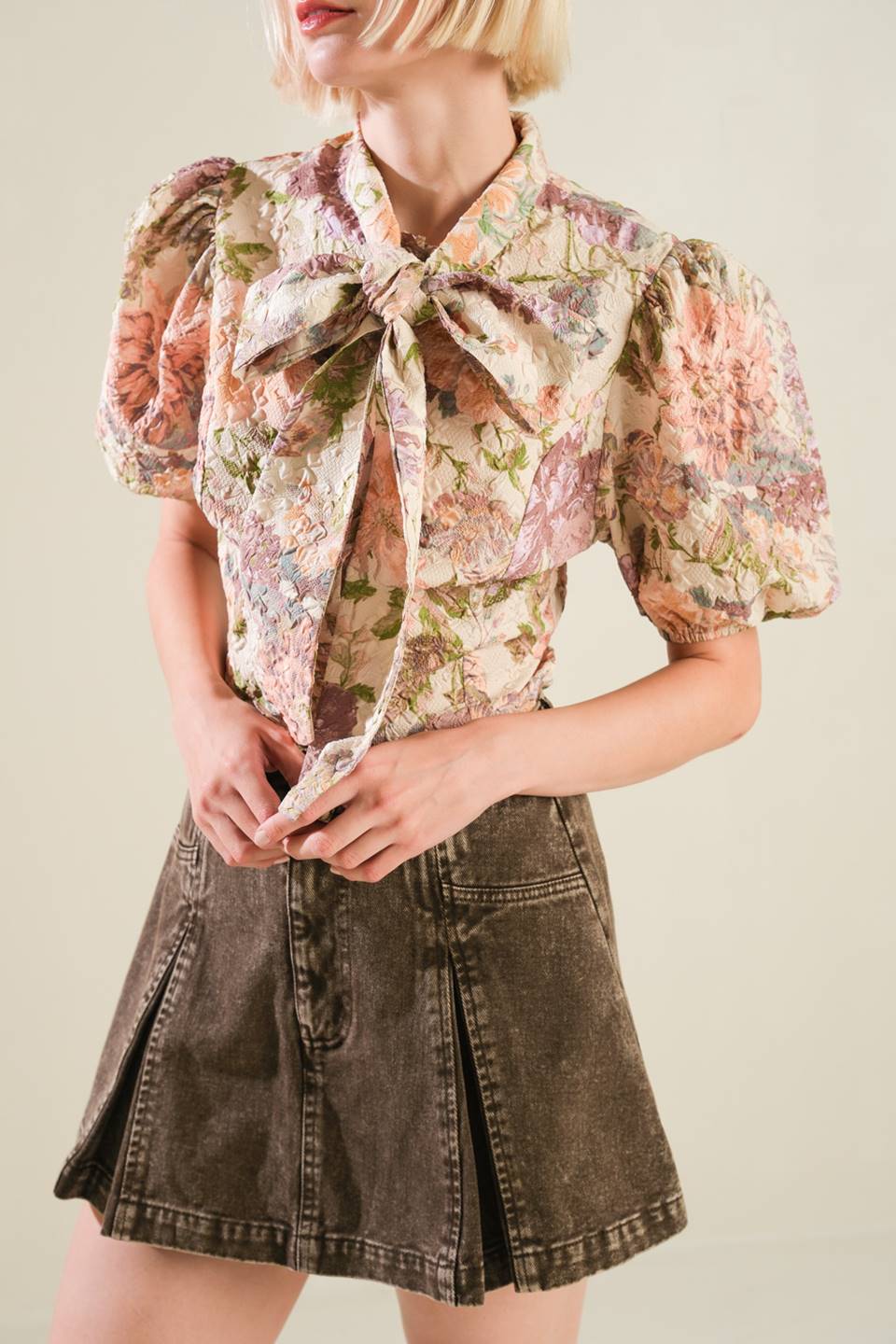 SLEEK SIMPLICITY WOVEN TOP - MaraFormigone