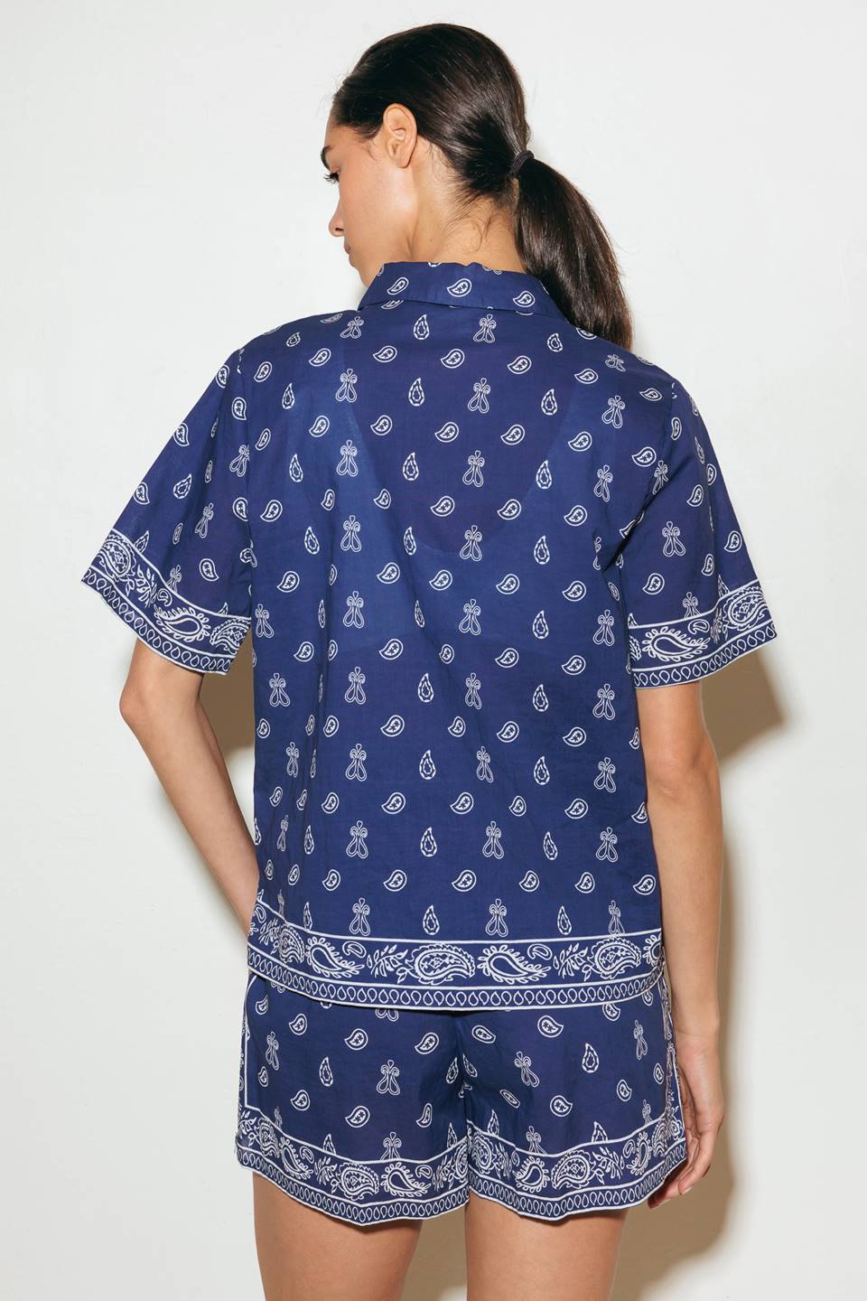 CAMISA TEJIDA DE PRADO BESADO POR EL SOL