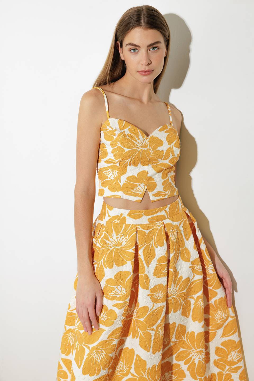 TOP CORTO TEJIDO DE OPTIMISMO LISO