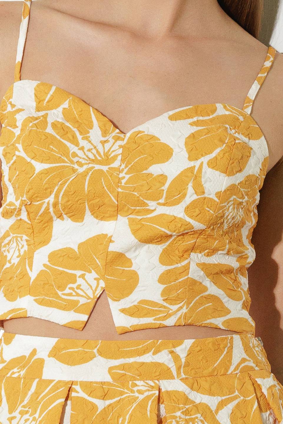 TOP CORTO TEJIDO DE OPTIMISMO LISO