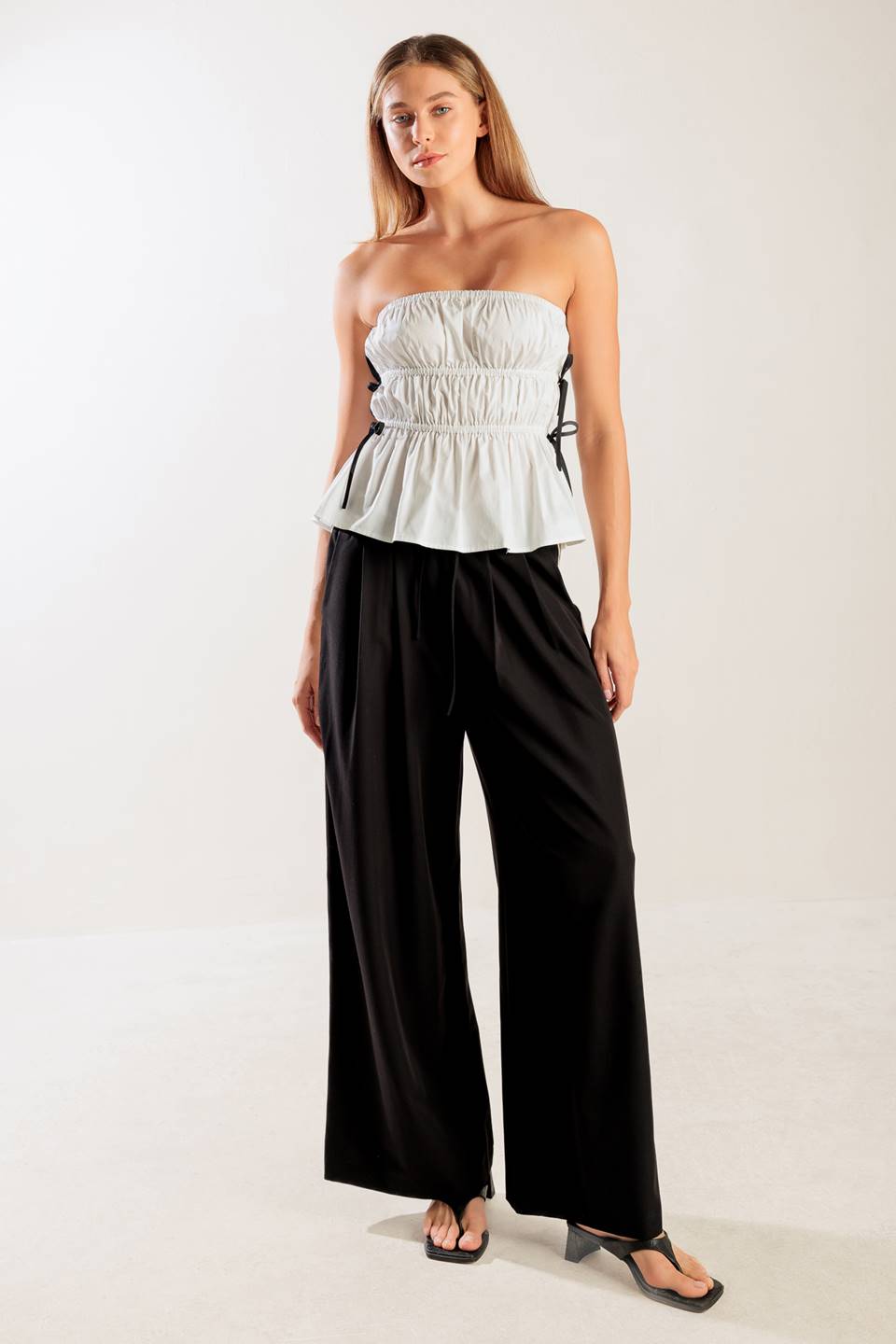 NESTE MOMENTO, BLUSA BRANCA