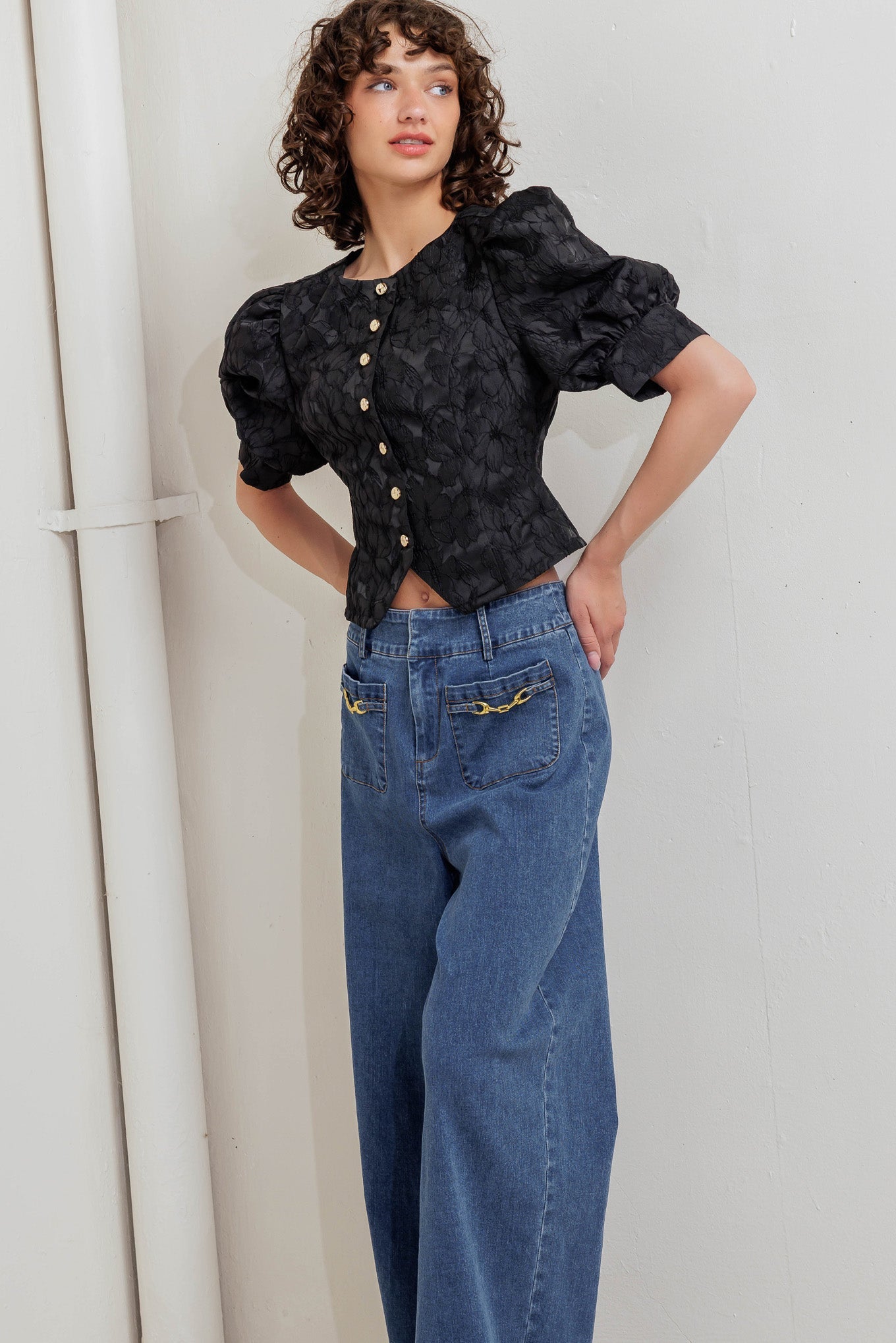 TOP TEJIDO DE ROMANCE DE LUJO Y SILENCIO