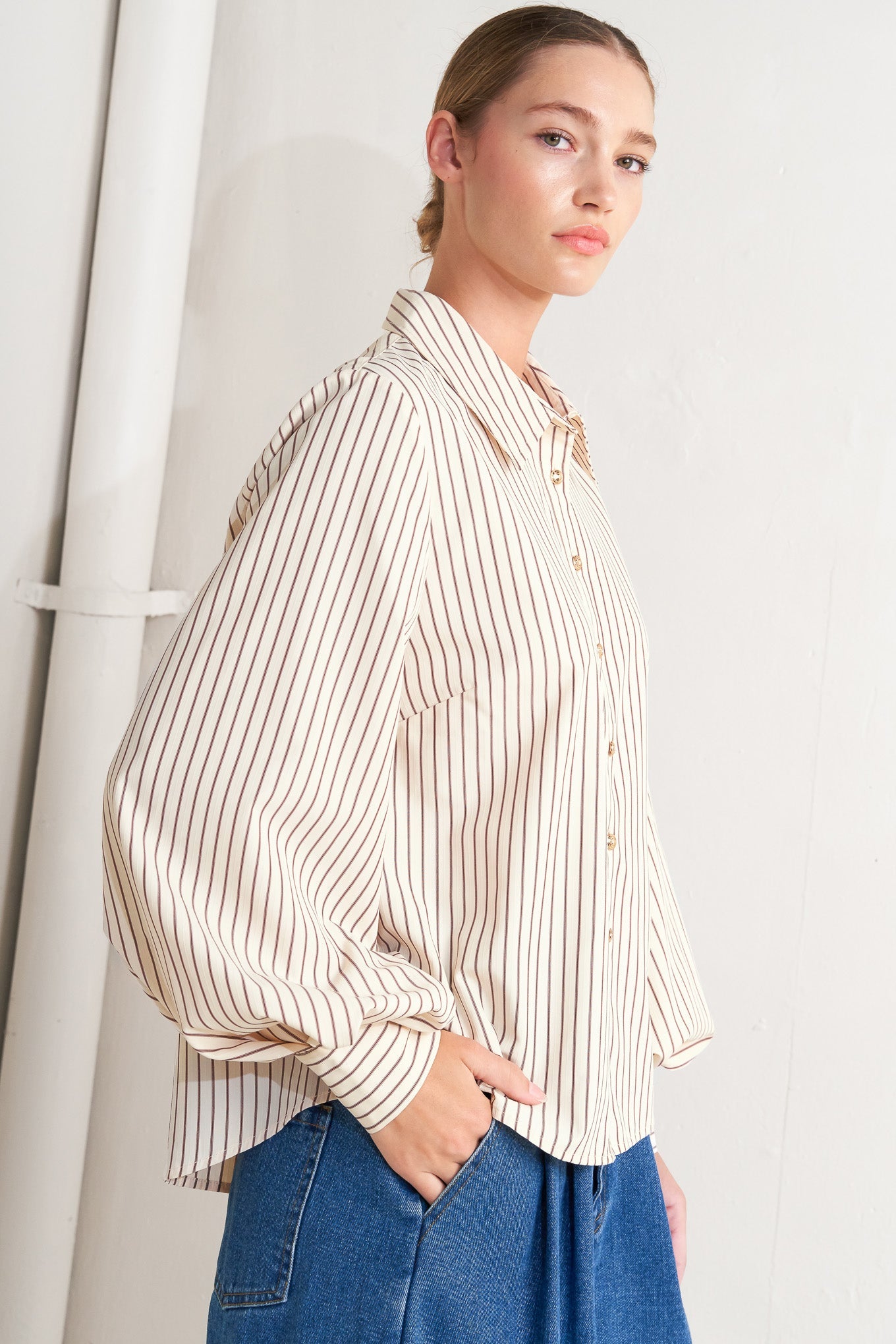 PINSTRIPE CHIC WOVEN TOP - MaraFormigone