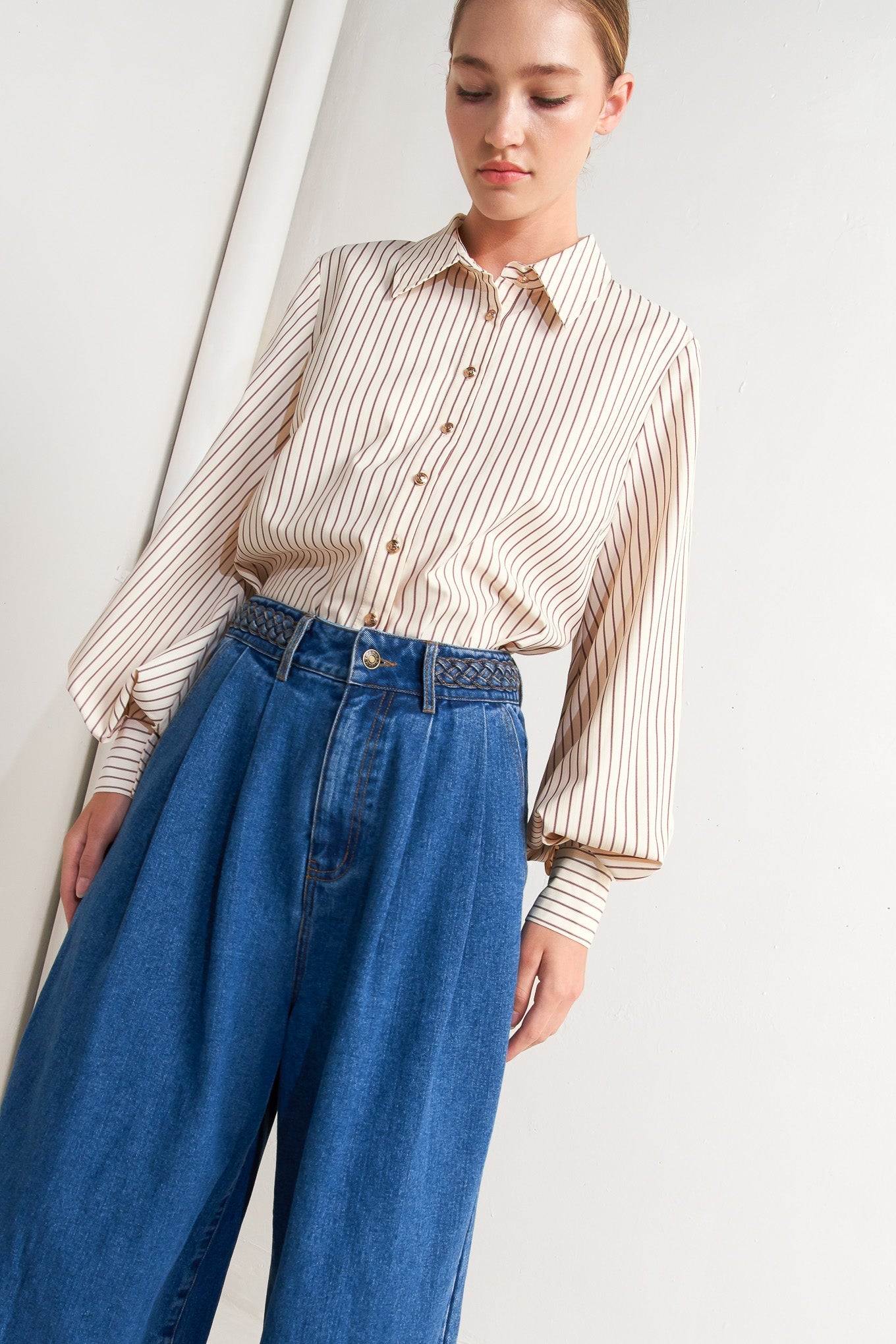 PINSTRIPE CHIC WOVEN TOP - MaraFormigone