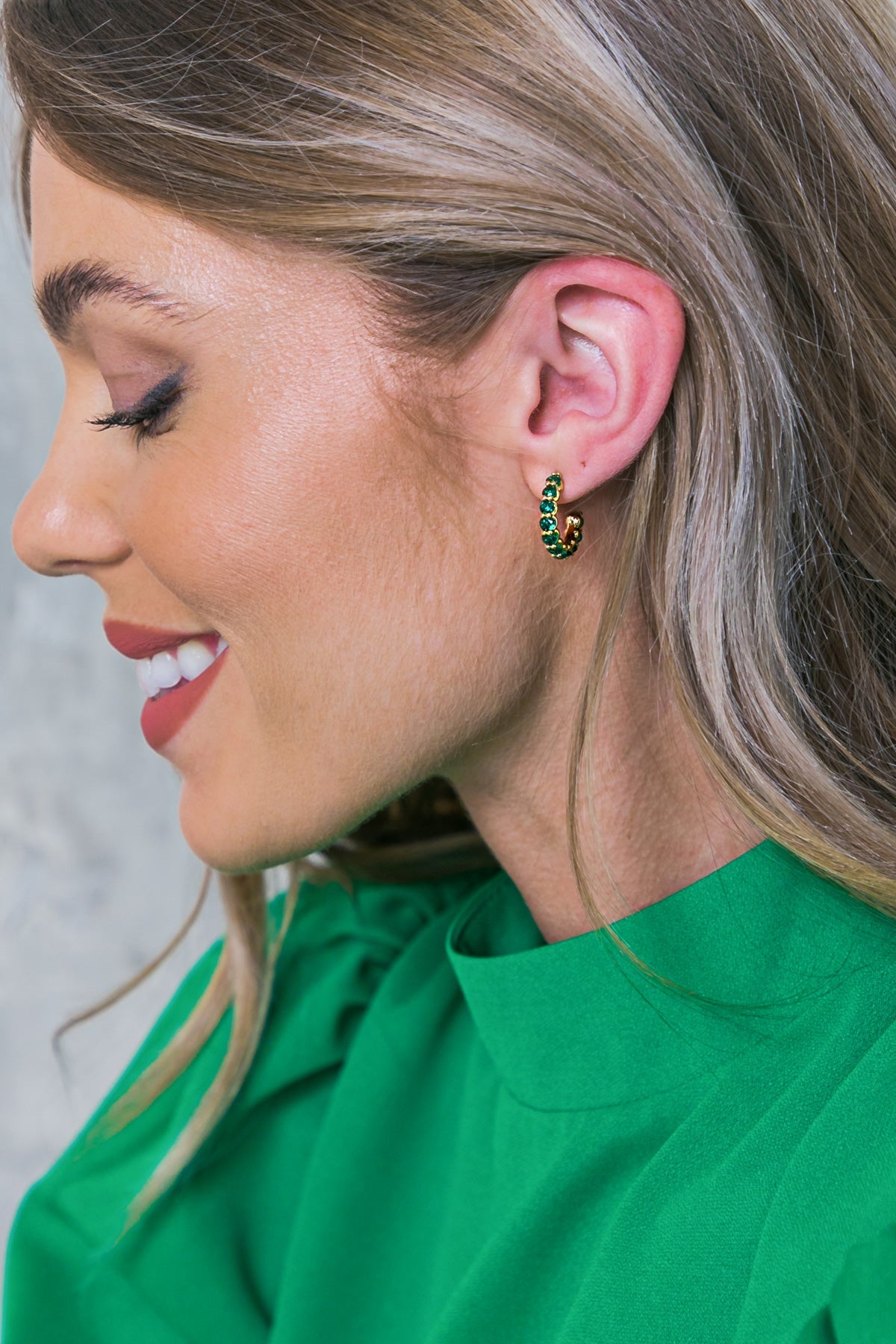 PENDIENTES DE ARO DE RUBÍ