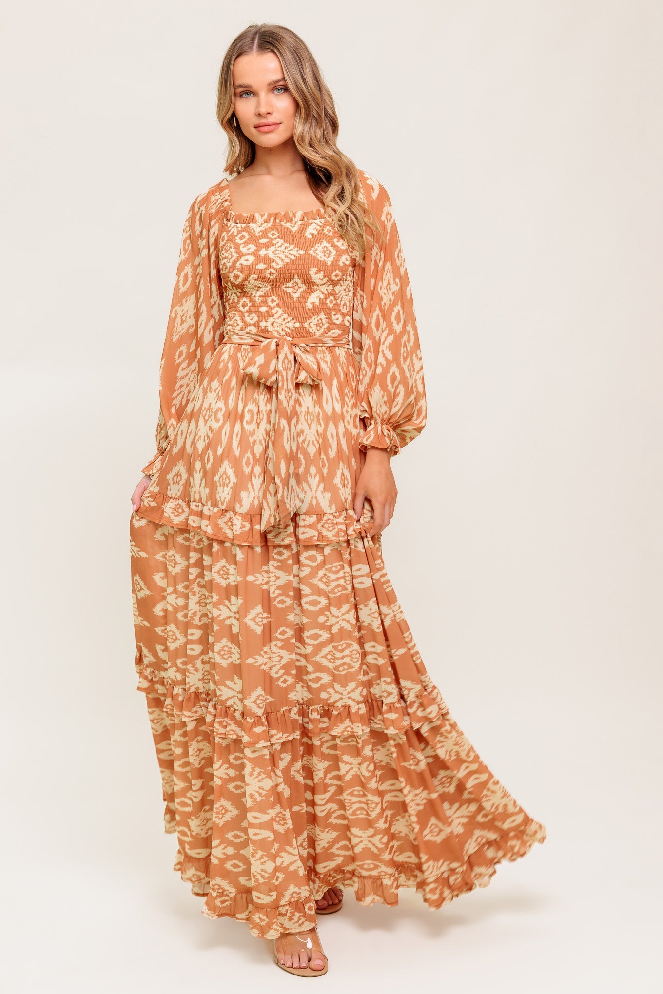 COSMOPOLITAN ELEGANCE WOVEN MAXI DRESS - MaraFormigone