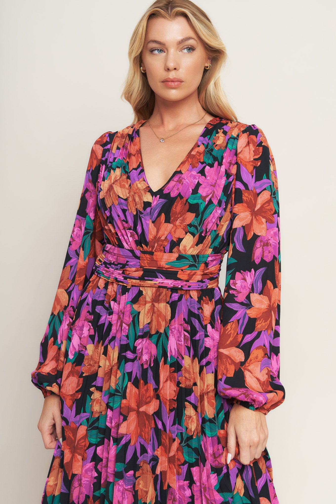 NUESTRO HERMOSO VESTIDO MIDI TEJIDO DE AMOR