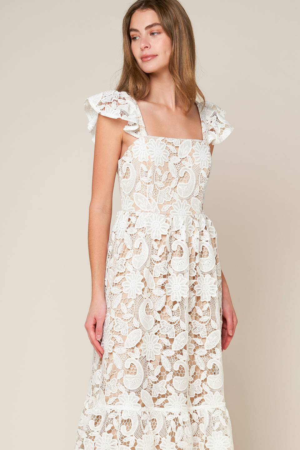 AINDA PENSANDO EM VESTIDO MIDI DE RENDA