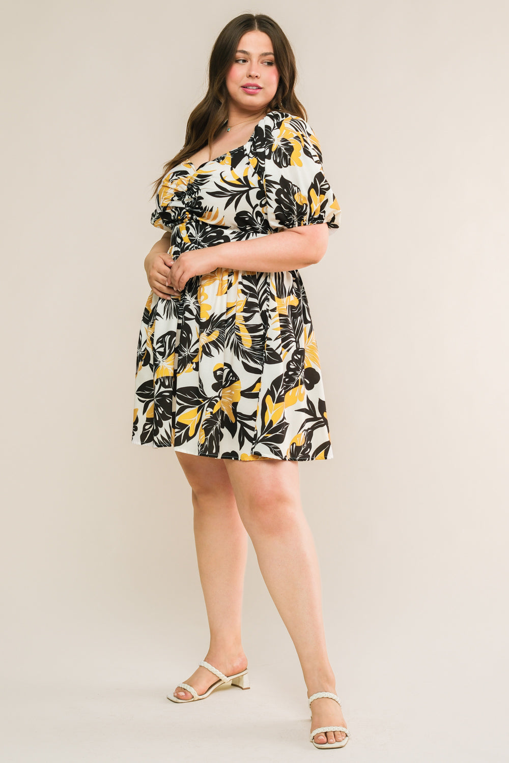 VESTIDO MINI DE TECIDO "LIDERANDO O CAMINHO"