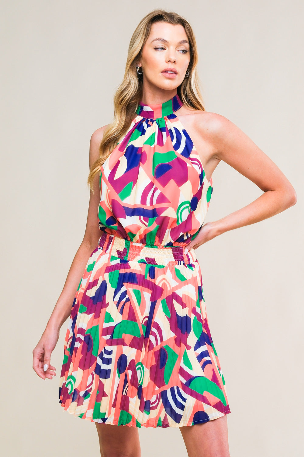 MINIVESTIDO TEJIDO DULCE Y ELEVADO