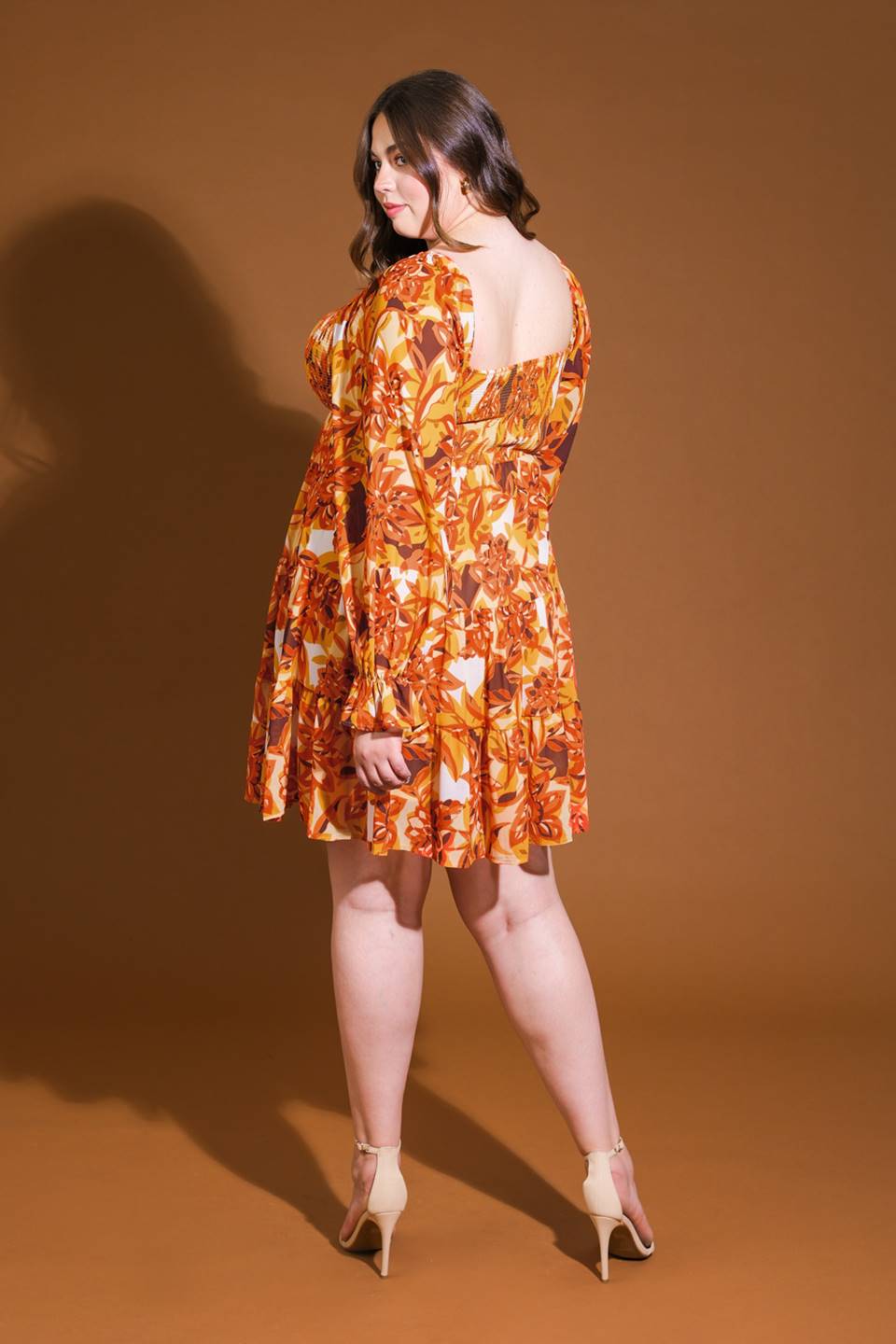 MINIVESTIDO TEJIDO ELEGANTE Y SEGURIDAD