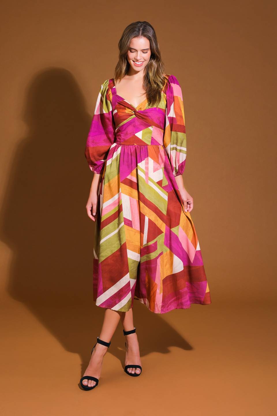 MINIVESTIDO TEJIDO CON ESTAMPADO FLORAL EN CASCADA