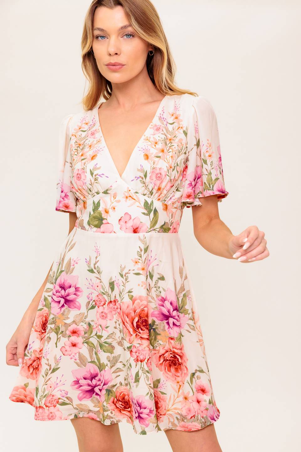 THE WORLD AWAITS LIGHT PINK WOVEN MINI DRESS - MaraFormigone