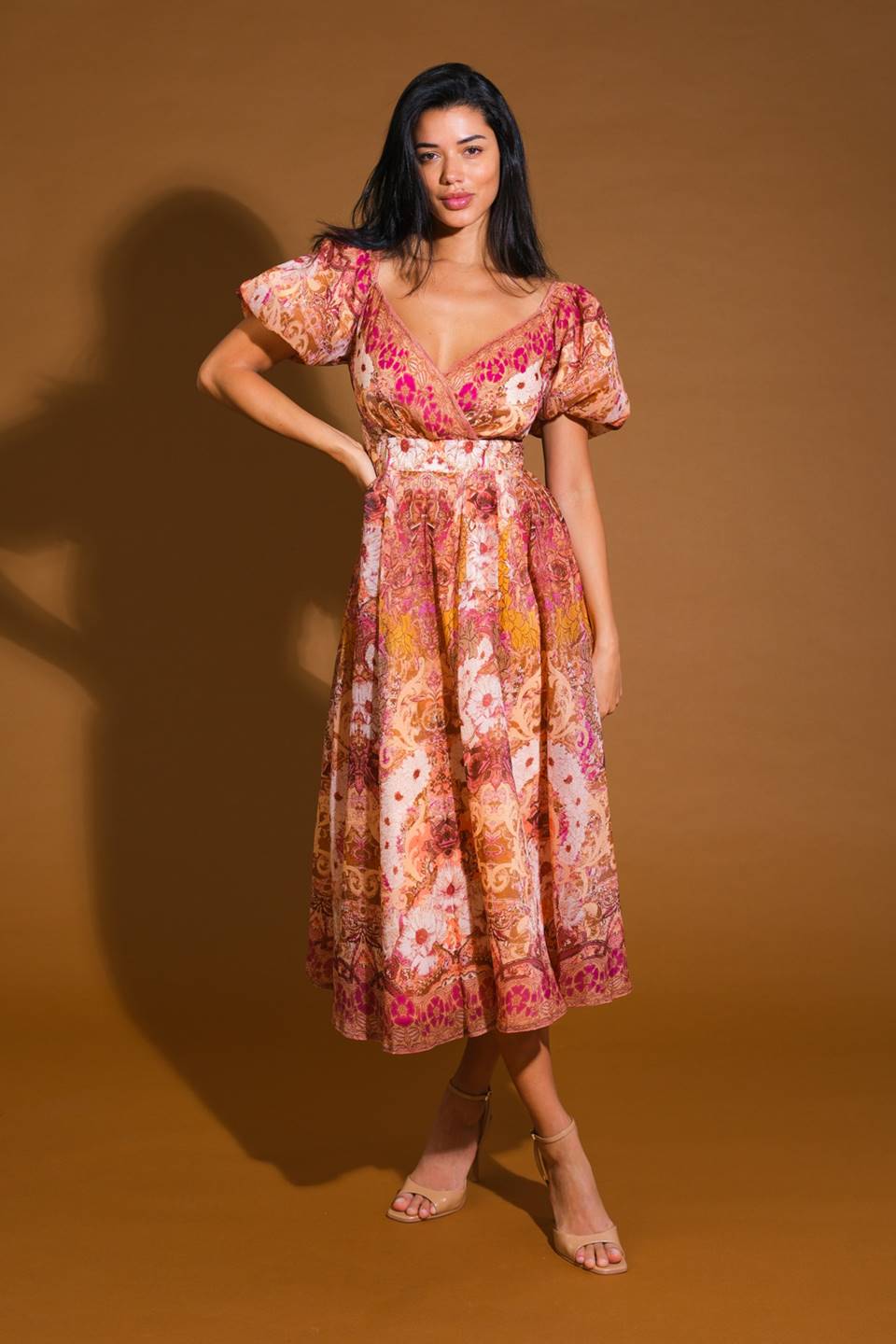 VESTIDO MIDI DE TECIDO TECIDO PARA O BOM ESTILO