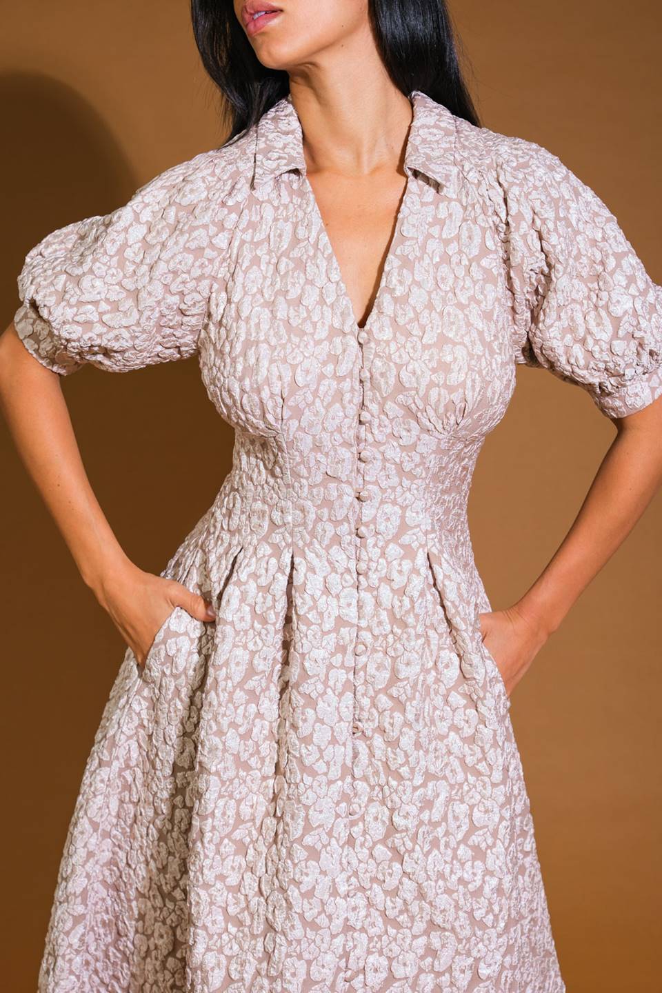 VESTIDO MIDI TEJIDO DE VISIÓN PERFECTA