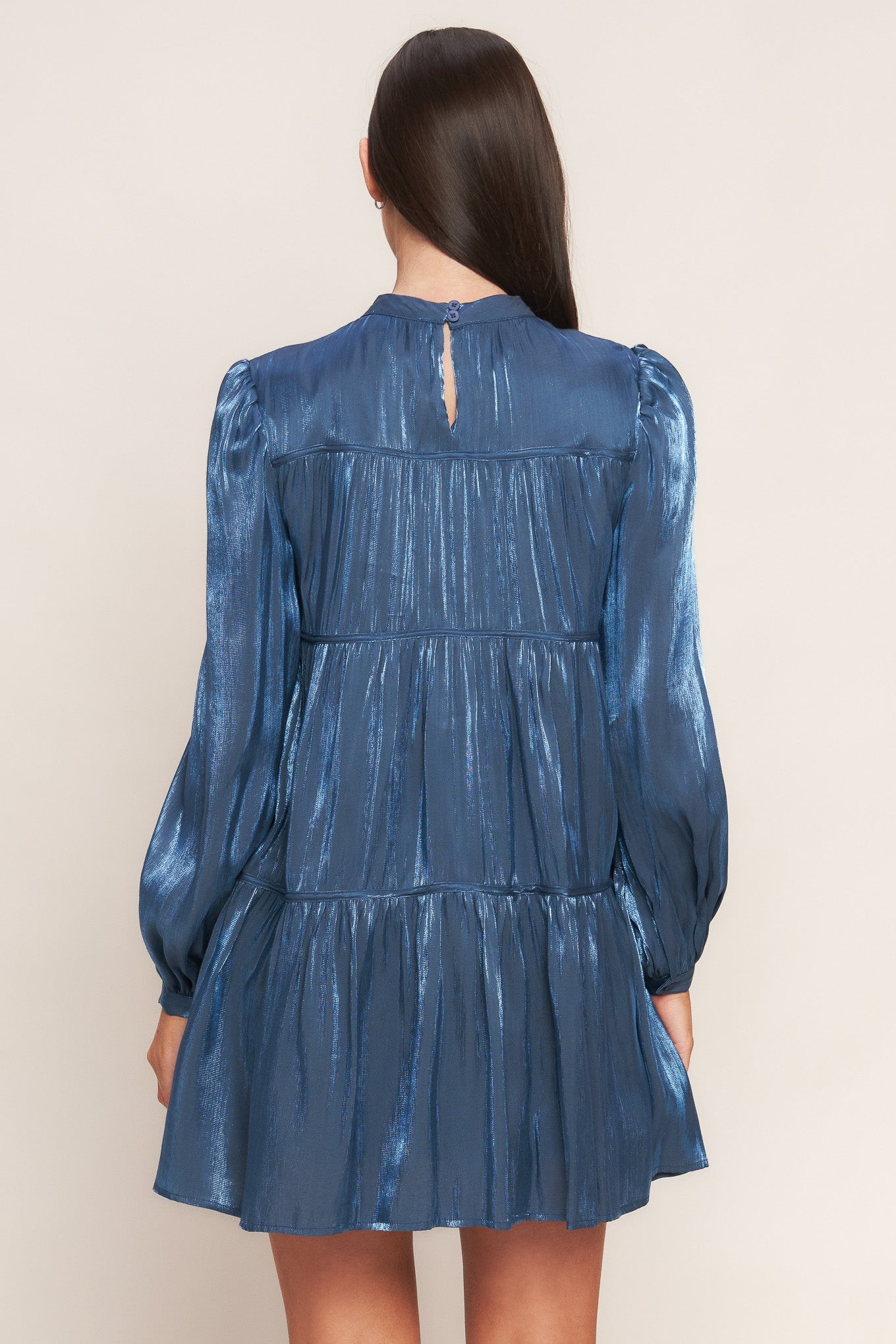 Serenity Calling Vestido Babydoll Mini em Tecido Plano