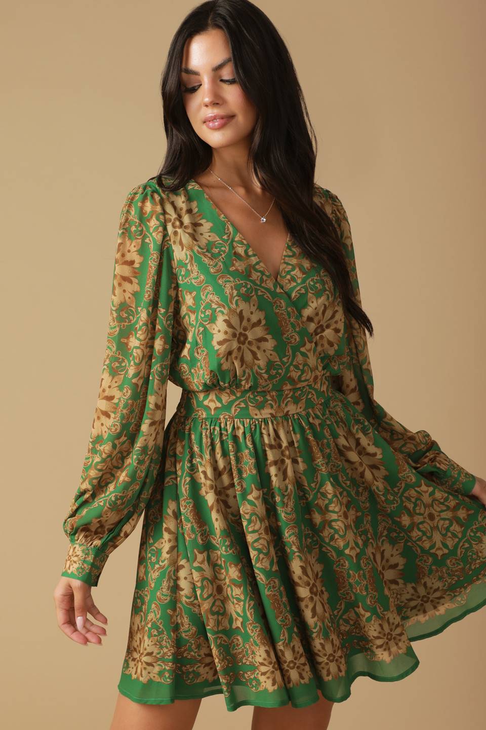 ME HACE PREGUNTAR SOBRE EL MINIVESTIDO TEJIDO