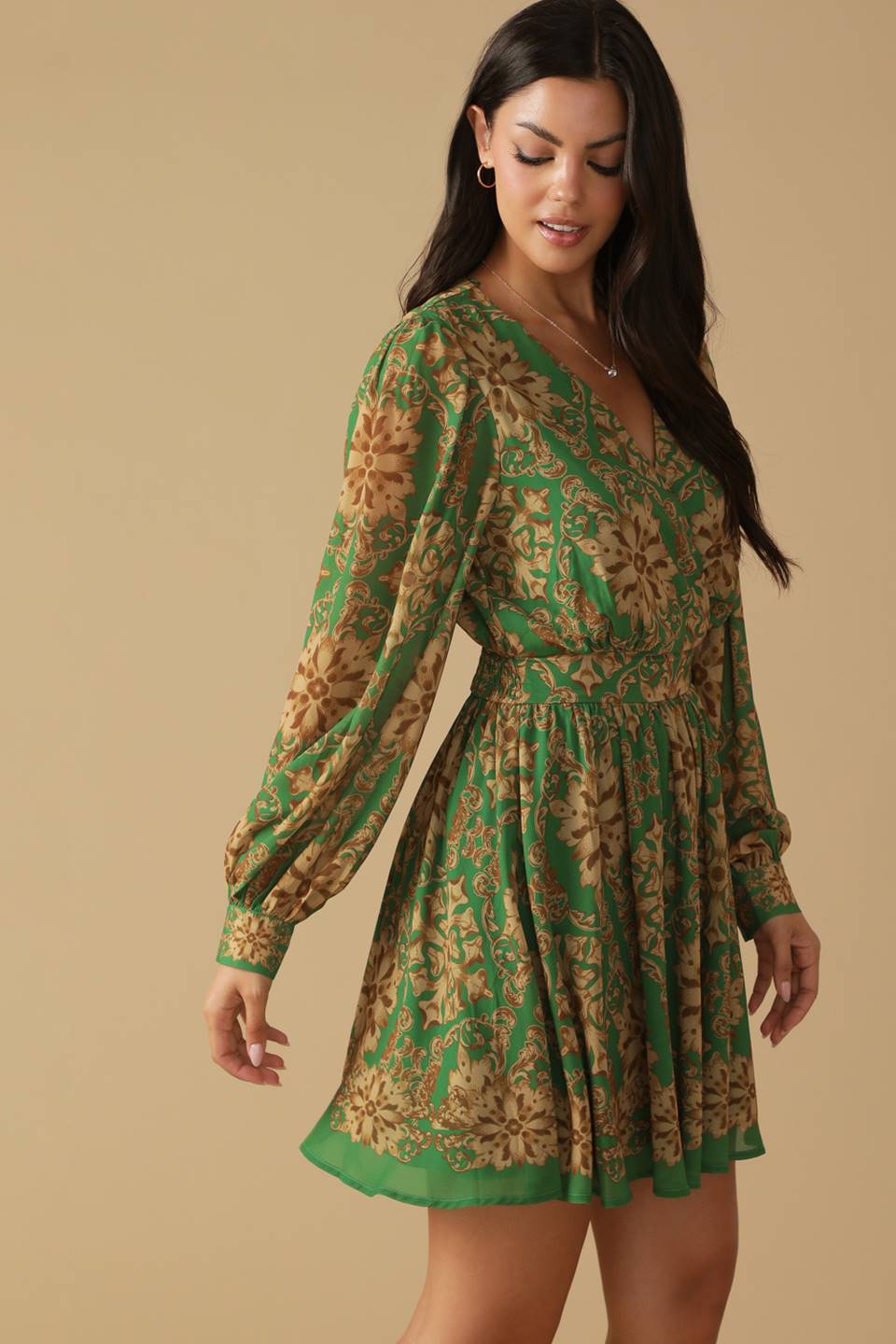 ME HACE PREGUNTAR SOBRE EL MINIVESTIDO TEJIDO