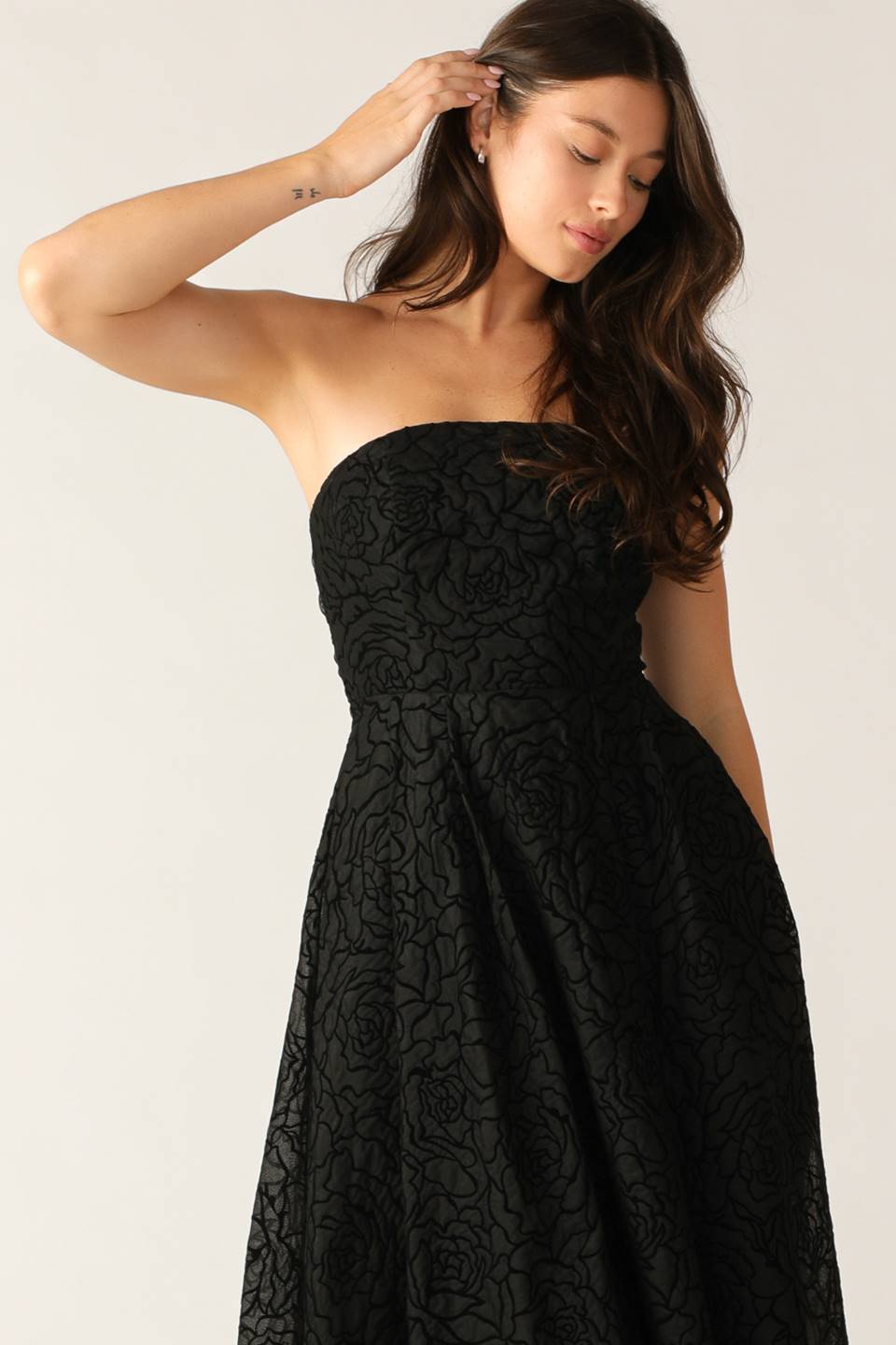SEARCHING FOR LOVE WOVEN MAXI DRESS - MaraFormigone