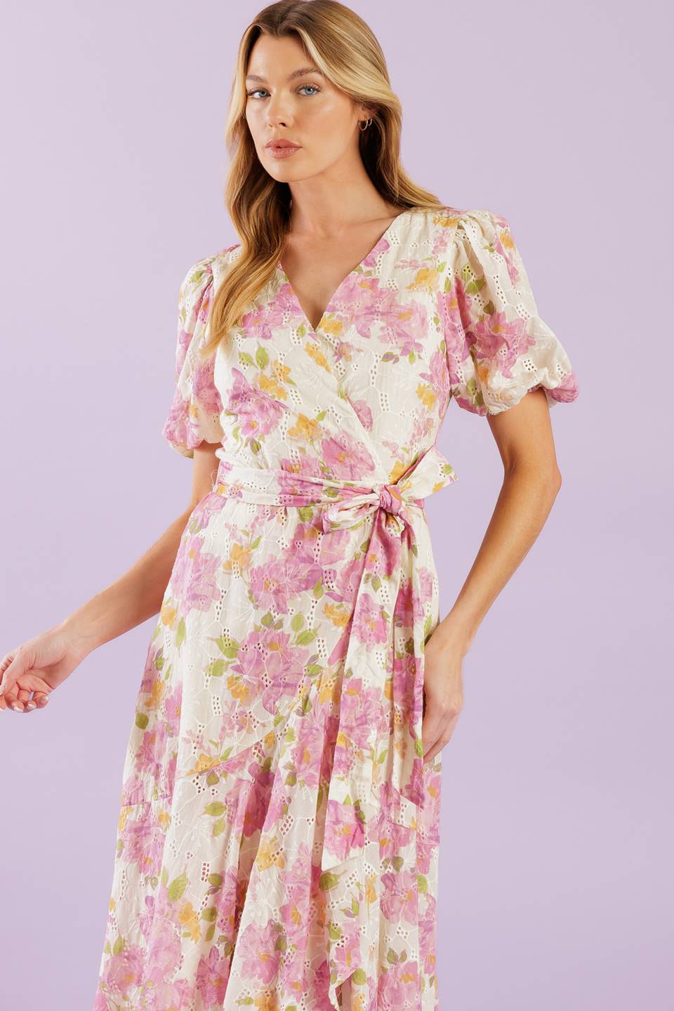 VESTIDO MIDI DE RENDA COFFEE RUN