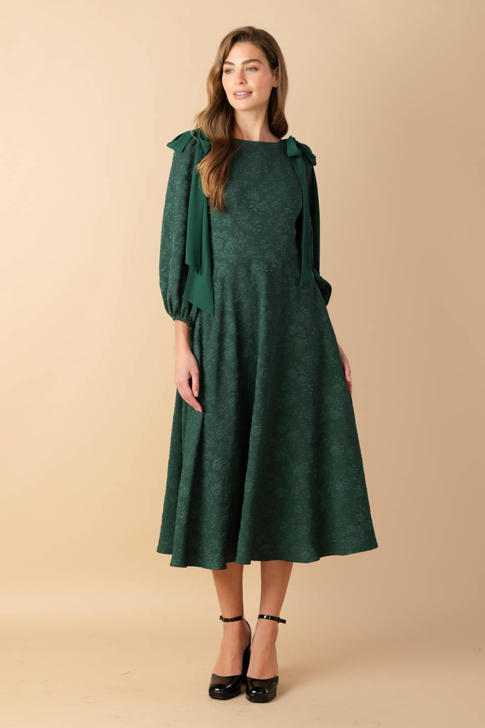 VESTIDO MIDI TECIDO REFLEXOS CÓSMICOS