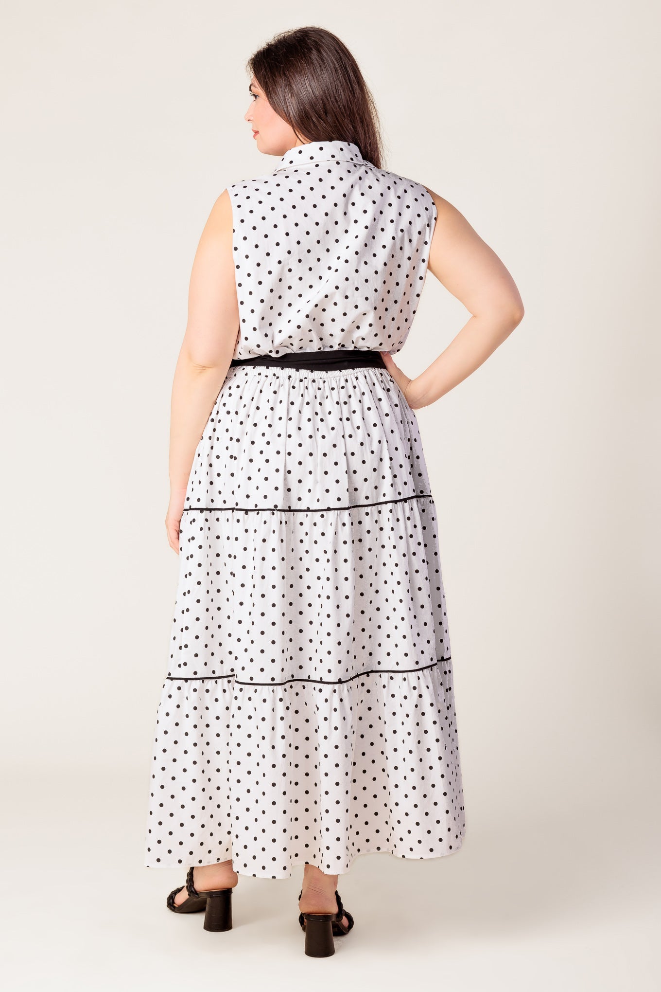 VESTIDO MIDI TEJIDO FUERA DE ALCANCE