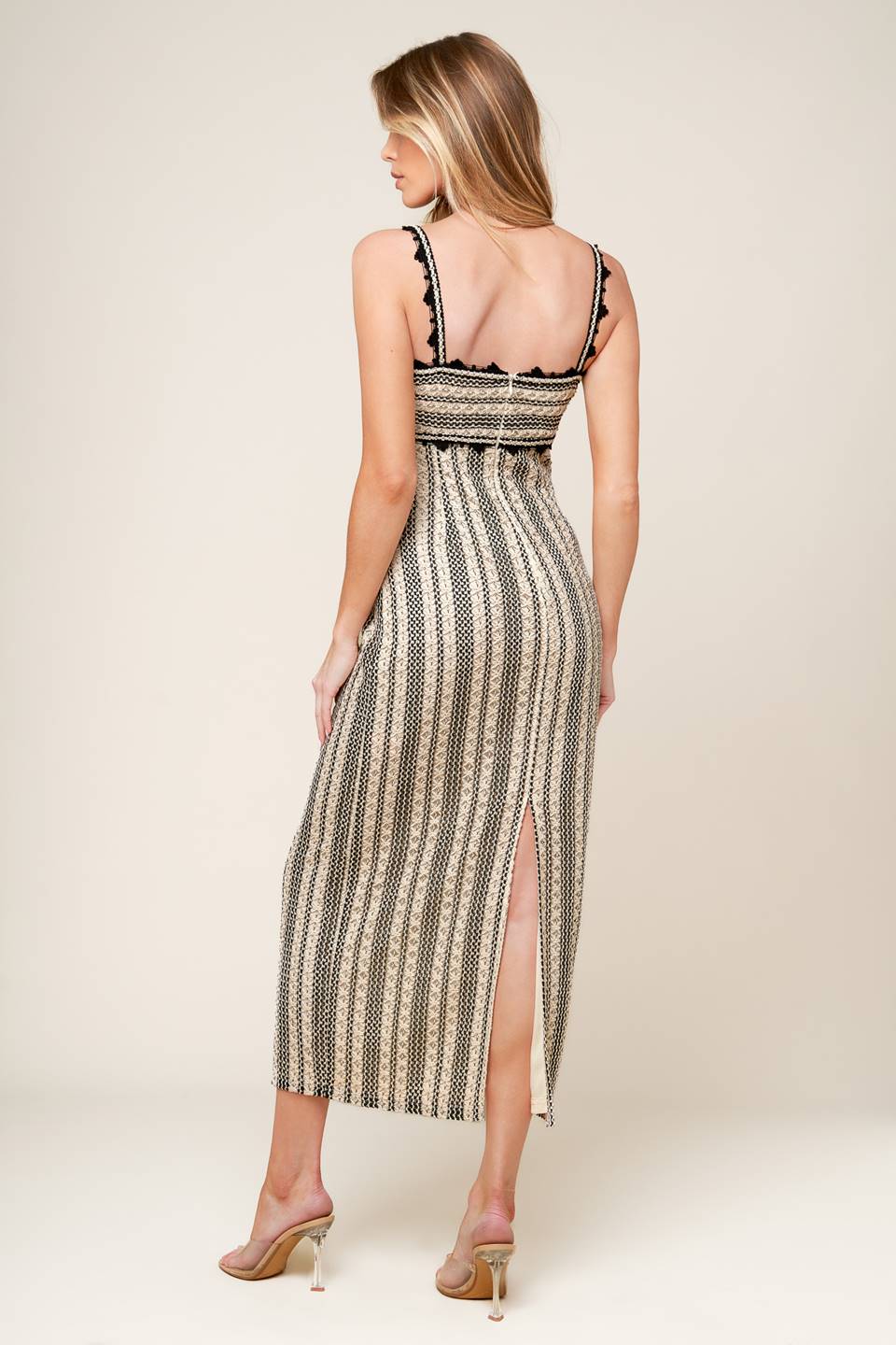 VESTIDO MIDI DE ENCAJE DE GANCHILLO "LLÉVAME LEJOS"