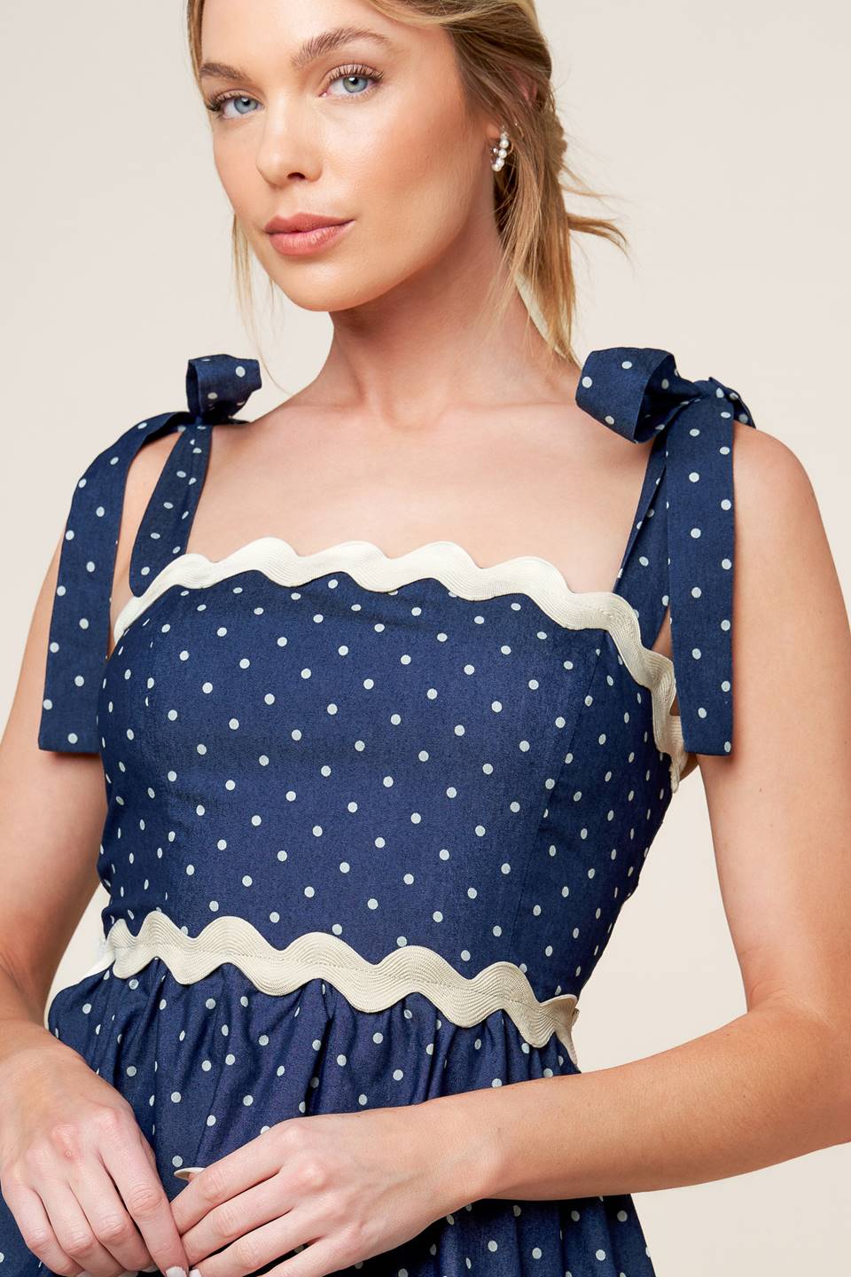 DIVINELY DOTTED WOVEN MINI DRESS - MaraFormigone