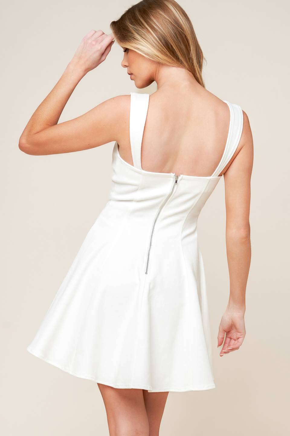 ÚLTIMA OPORTUNIDAD VESTIDO MINI DE MEZCLILLA TEJIDO