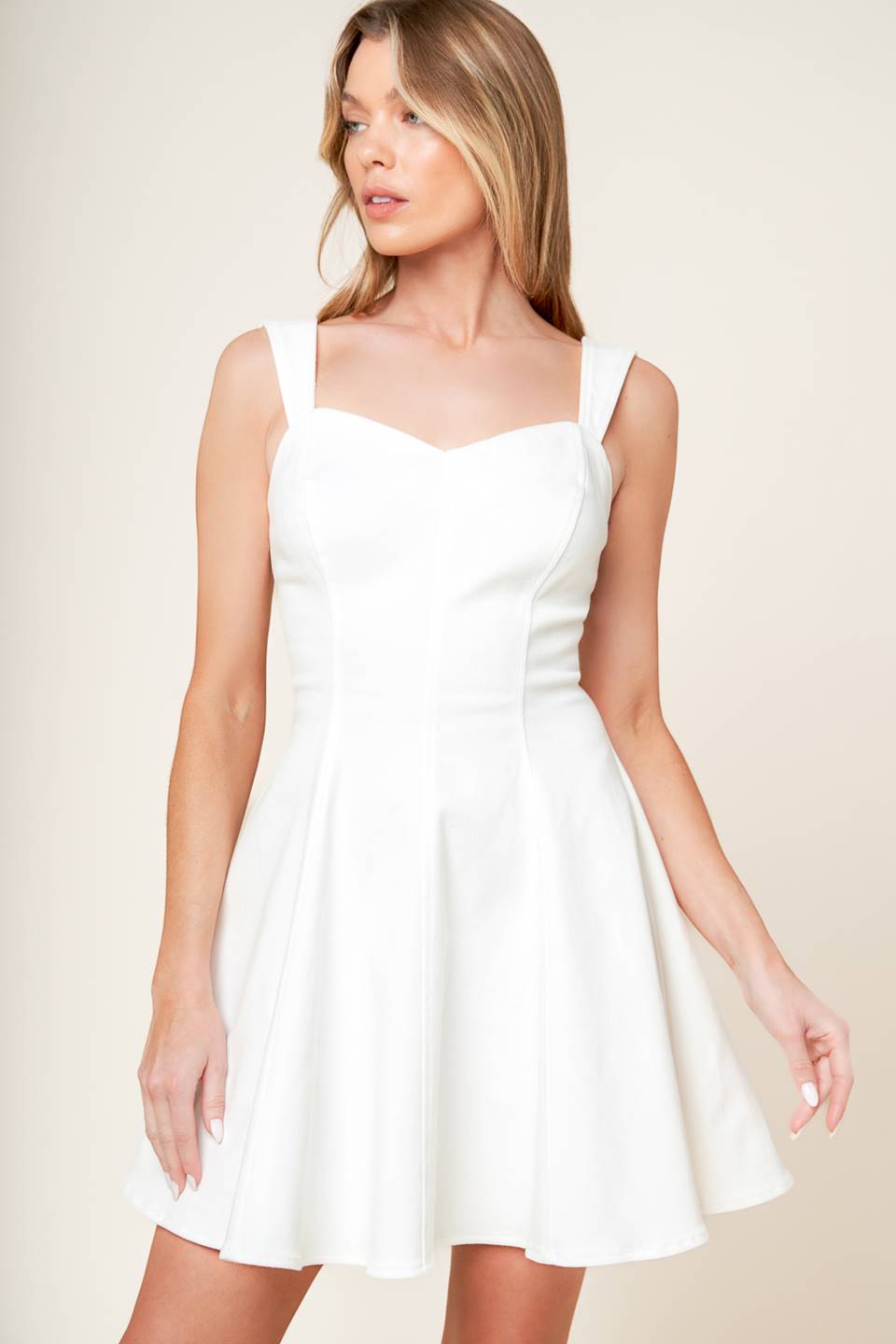 ÚLTIMA OPORTUNIDAD VESTIDO MINI DE MEZCLILLA TEJIDO