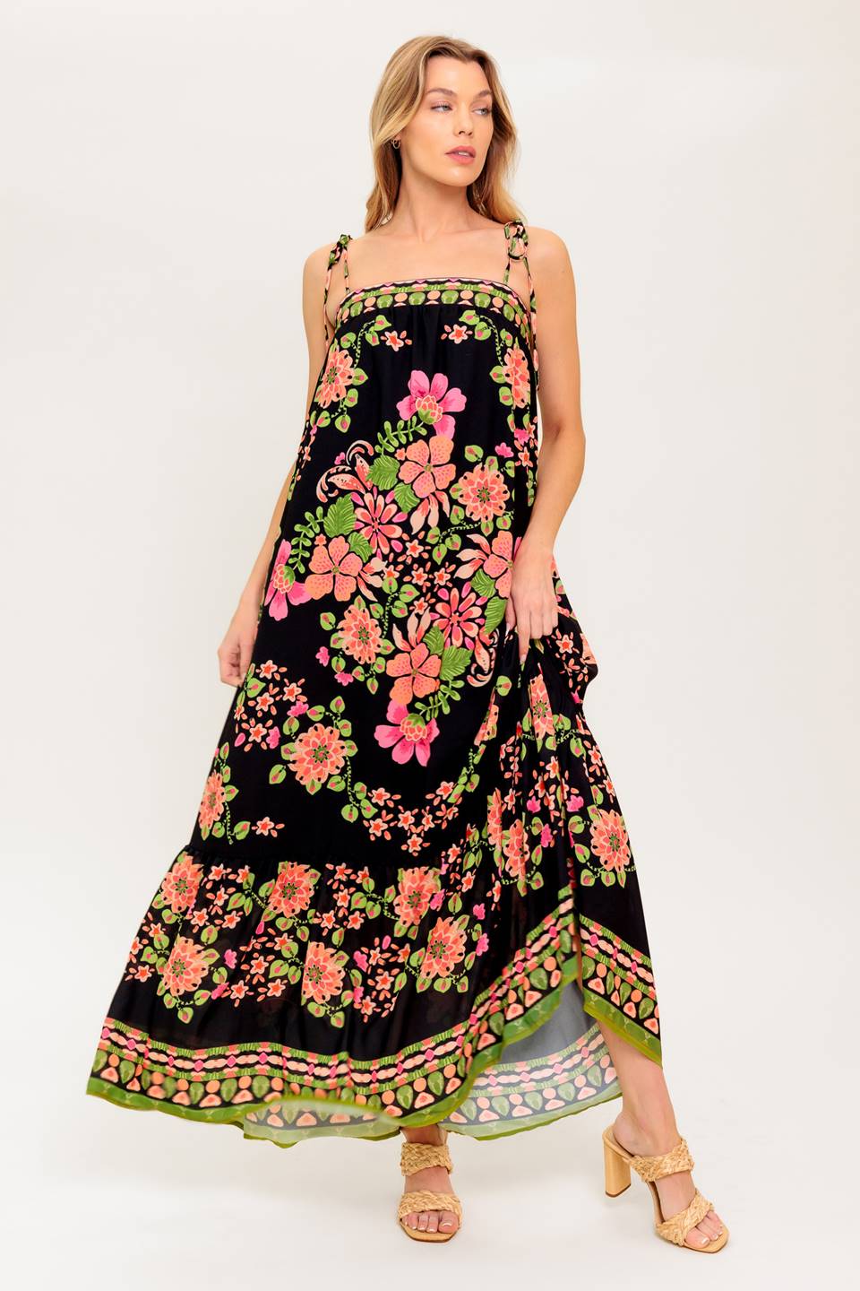 SUMMER GLOW BLACK WOVEN MAXI DRESS - MaraFormigone