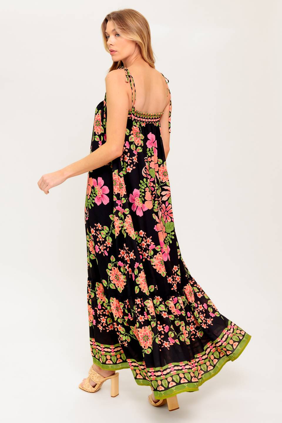 SUMMER GLOW BLACK WOVEN MAXI DRESS - MaraFormigone