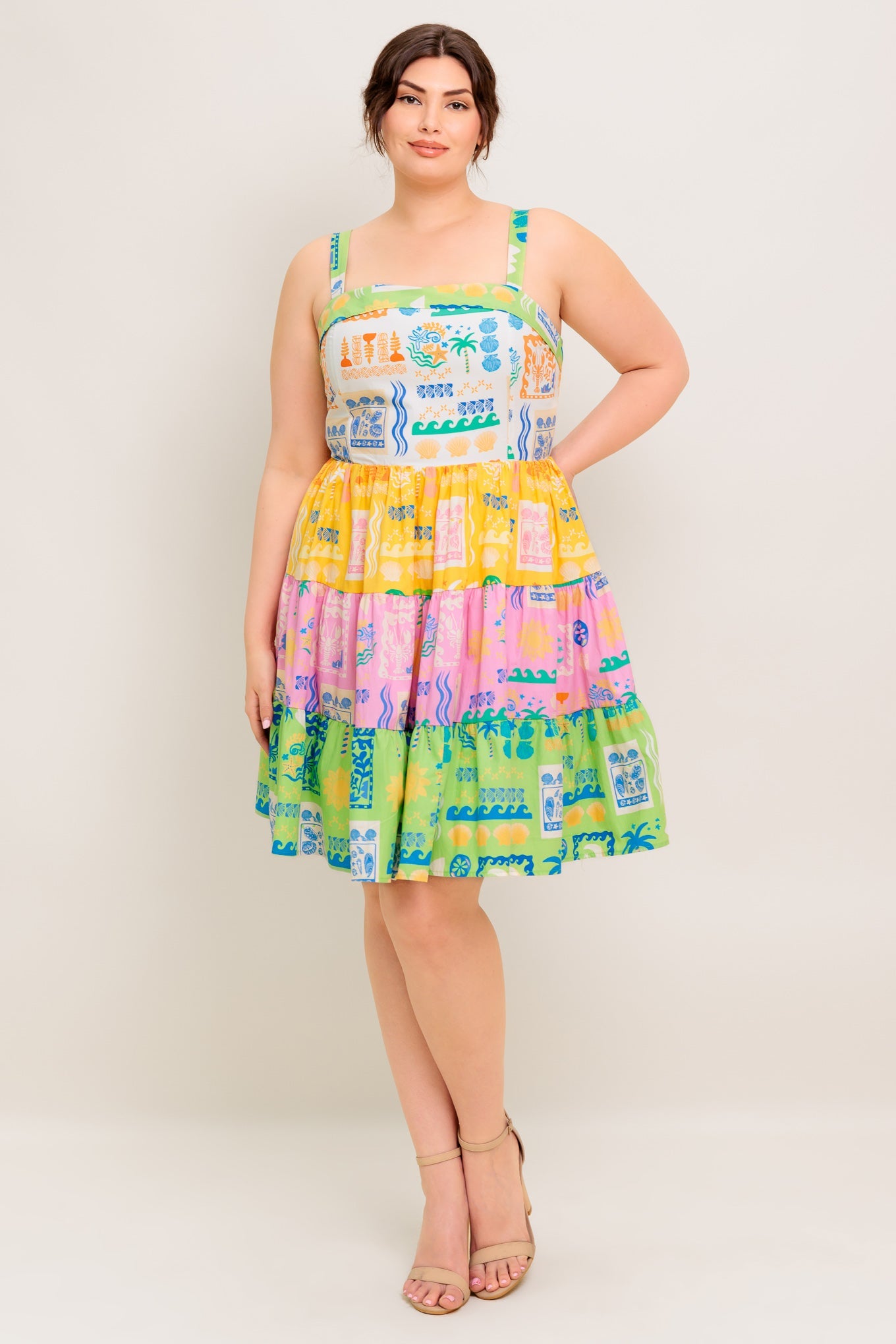 Vestido curto verde tecido para usar fora do escritório