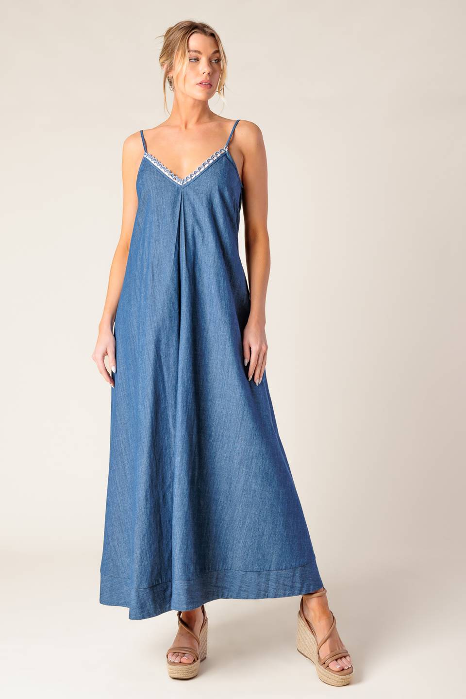 HEARTFELT MOMENT DENIM MIDI DRESS - MaraFormigone