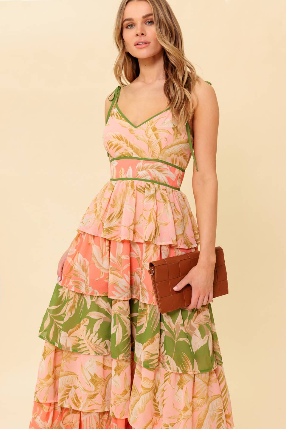 VESTIDO MAXI FEITO COM AQUELE CUIDADO DE CASA