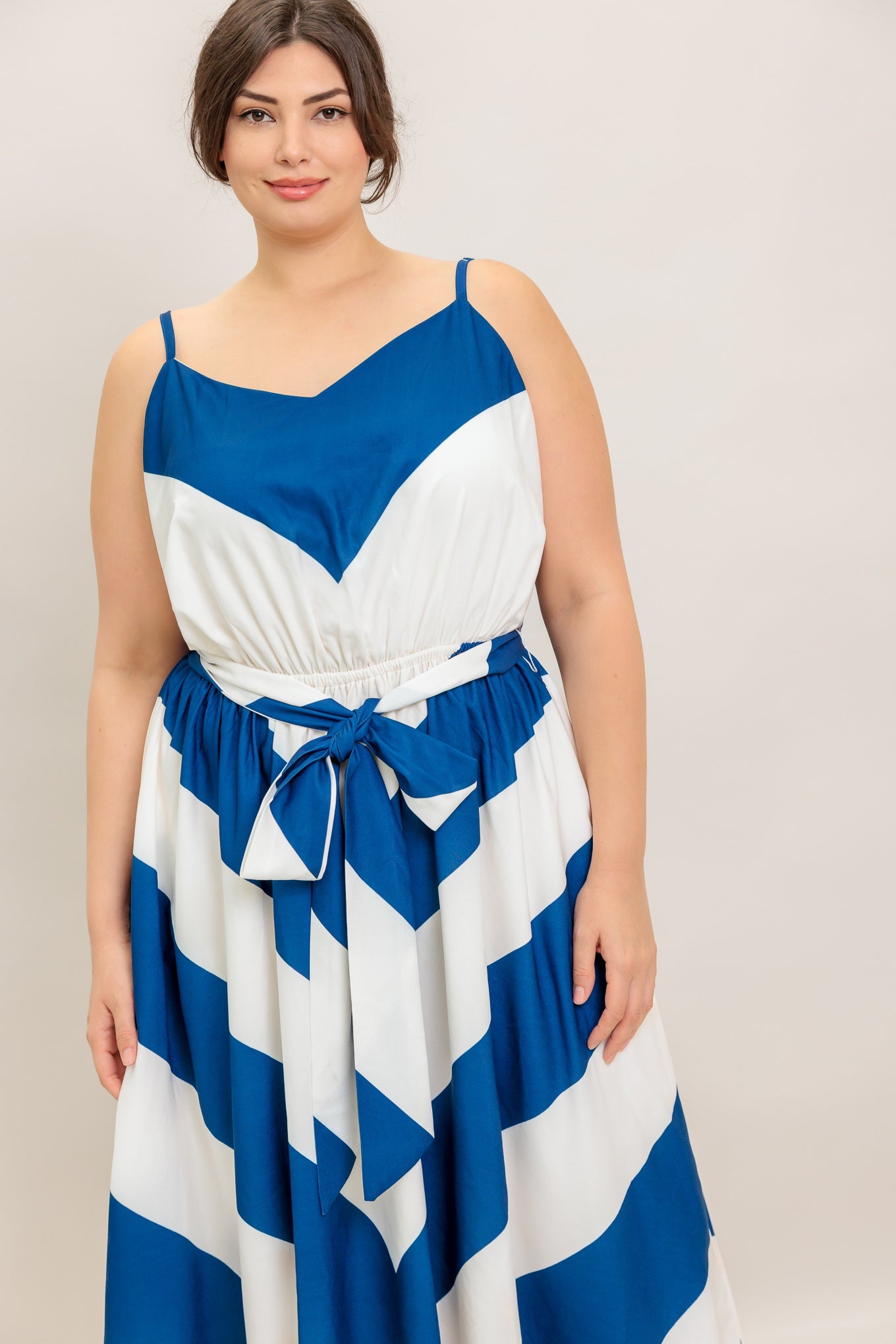VESTIDO MIDI TEJIDO AZUL MARINO CORAZÓN RADIANTE
