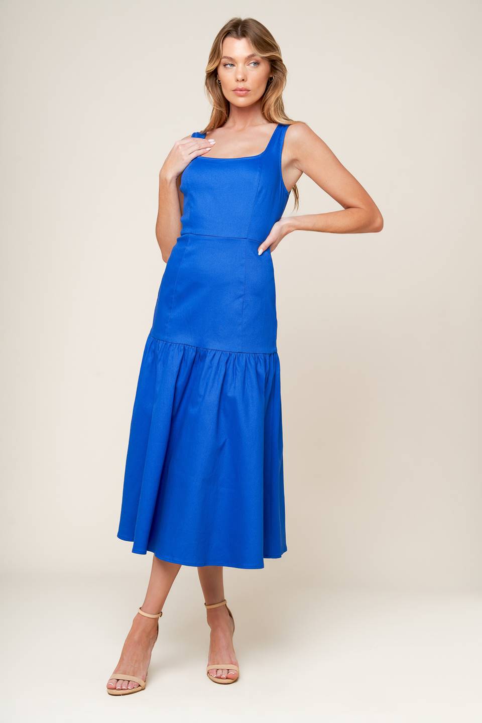 VESTIDO MIDI TEJIDO AZUL DE SUEÑOS AGRADABLES