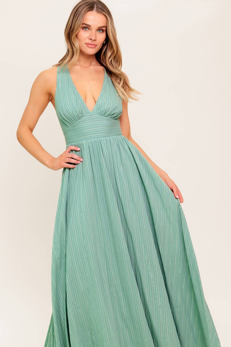 VESTIDO MAXI TEJIDO SAGE "SOL EN MI MENTE"