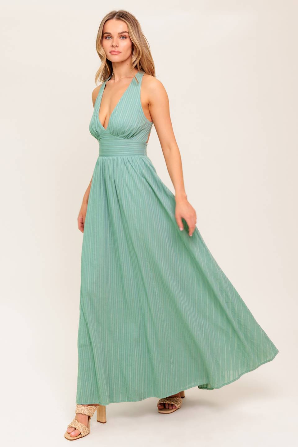 VESTIDO MAXI TEJIDO SAGE "SOL EN MI MENTE"