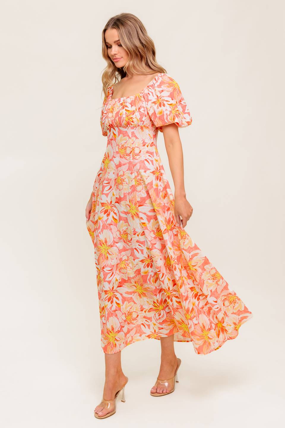 VESTIDO MIDI TEJIDO DE CORAL CON ESTAMPADO FLORAL DEL OCÉANO
