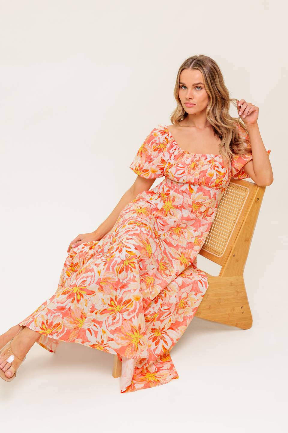 VESTIDO MIDI TEJIDO DE CORAL CON ESTAMPADO FLORAL DEL OCÉANO