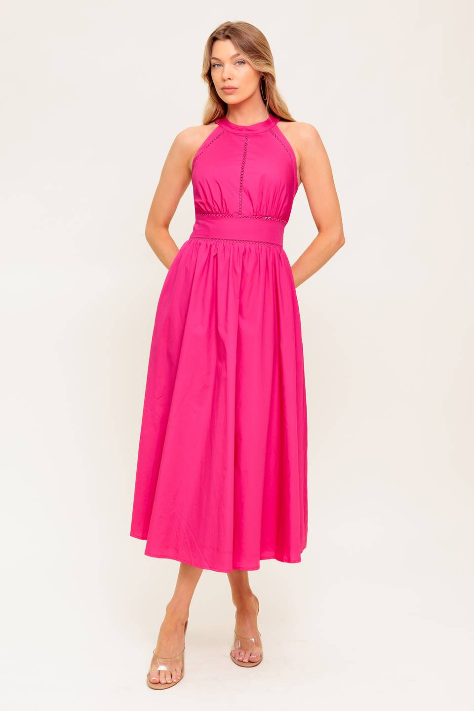 VESTIDO MIDI TEJIDO FUCSIA CON TOQUE DE PEONÍA