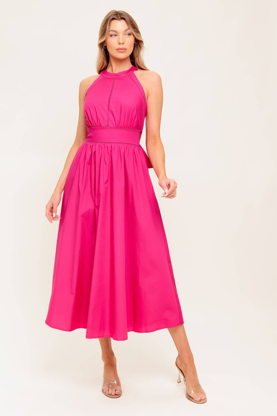 VESTIDO MIDI TEJIDO FUCSIA CON TOQUE DE PEONÍA