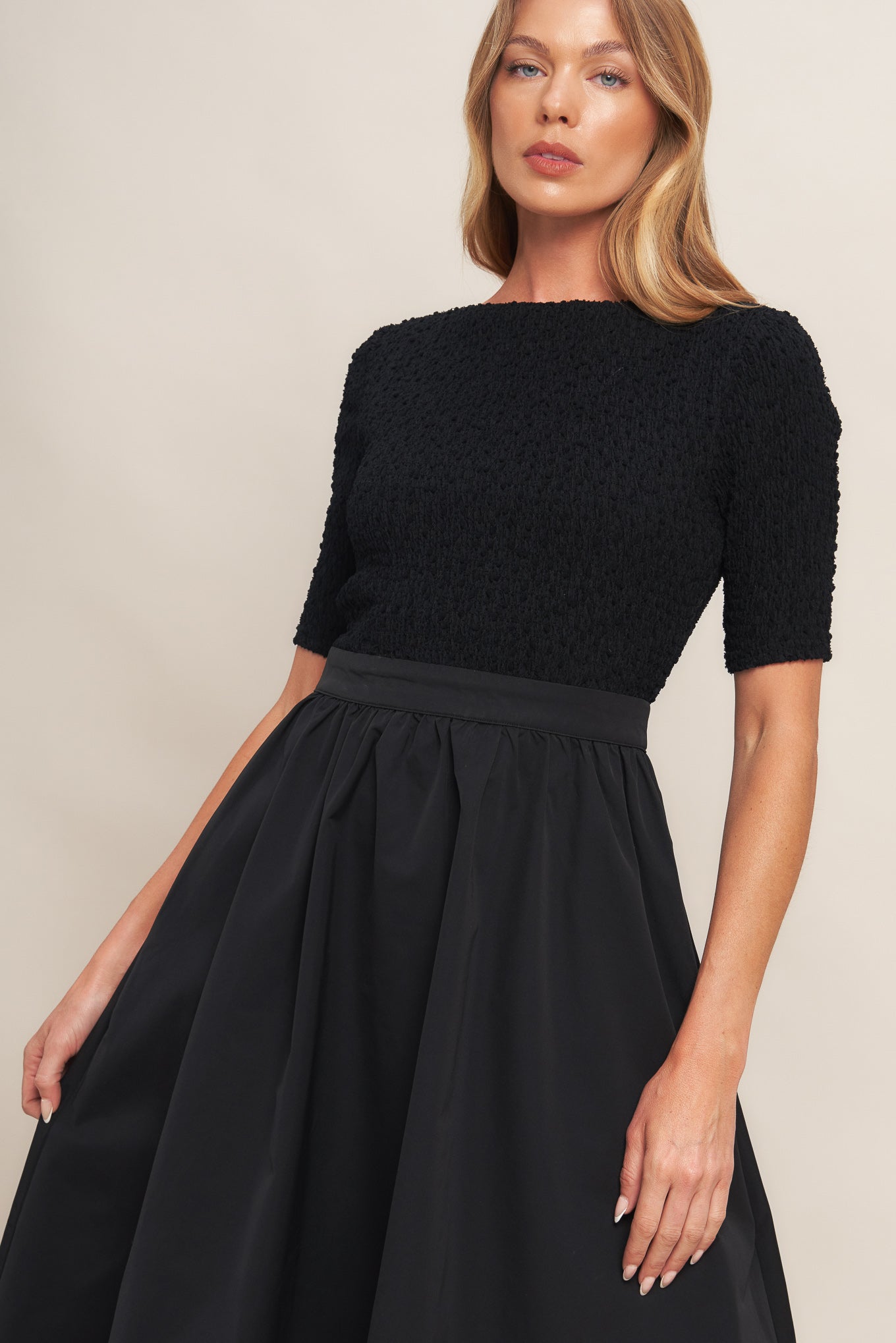 EVENING GRACE BLACK WOVEN MIDI DRESS - MaraFormigone